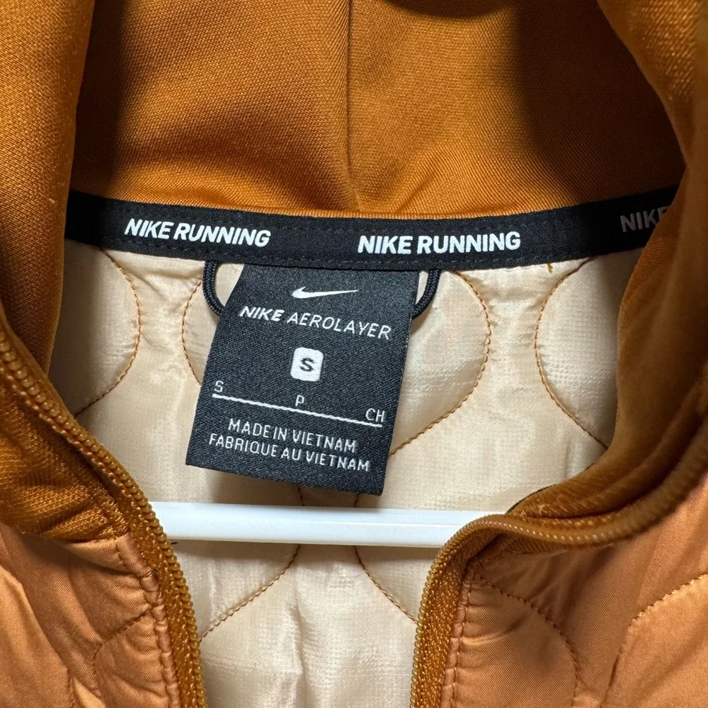 Nike Vest - Picture 5 of 6